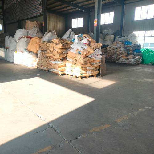 工程塑料废料分拣为什么要分类存放?很多工厂每年白白损失大量利润